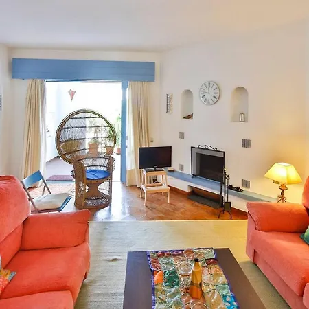 Puerto Banus 2 Bedrooms P2 *