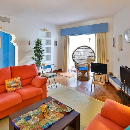 Puerto Banus 2 Bedrooms P2 * 마르베야
