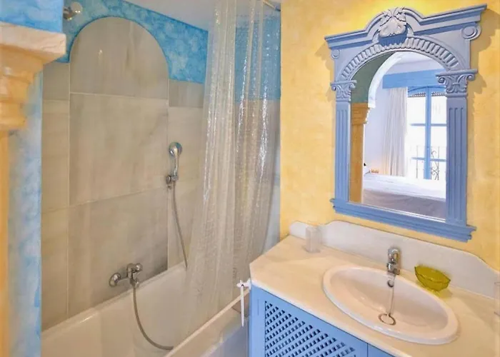 Puerto Banus 2 Bedrooms P2