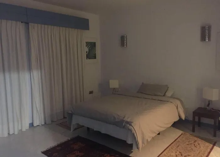 Puerto Banus 2 Bedrooms P2 *