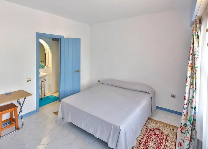 Puerto Banus 2 Bedrooms P2 *
